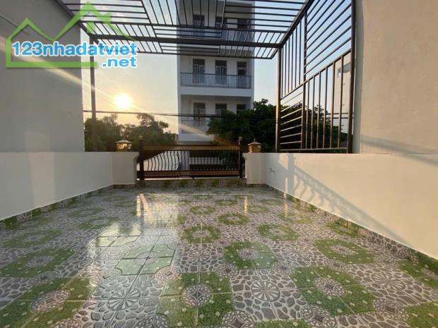 Bán Nhà Mặt Tiền,Ngay Ngã Tư Bốn xã,BHHA ( 4m x 16 m x 3 Tầng) 6,95 Tỷ TL - 1