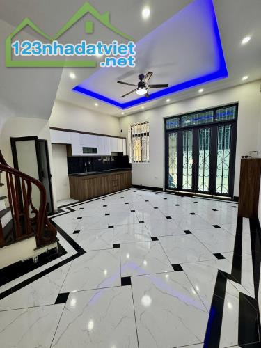20 MÉT RA PHỐ - 400 MÉT BẾN XE YÊN NGHĨA - 1