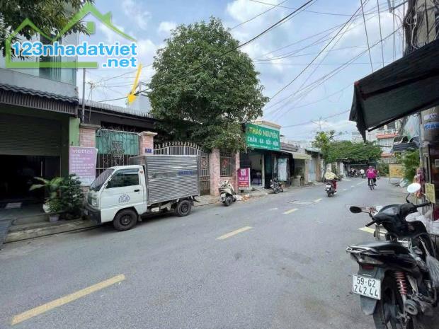 Bán nhà c4 ĐÚC (8mx25m) Mặt Tiền Tân Thới Hiệp 14, Quận 12 Giá Rẻ - 2