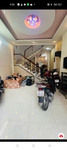 Bán gấp nhà đẹp Phạm Văn Chiêu Gò Vấp chỉ 4,45 tỷ tới 52m2, 2 tầng, hẻm xe hơi, tiện ích