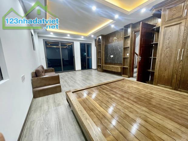 Lô góc Tô Vĩnh Diện,Ô tô tránh,gần phố,ở sướng,43m 6 tầng TM 6.4m mặt,Giá 19 tỷ 0796193699 - 1