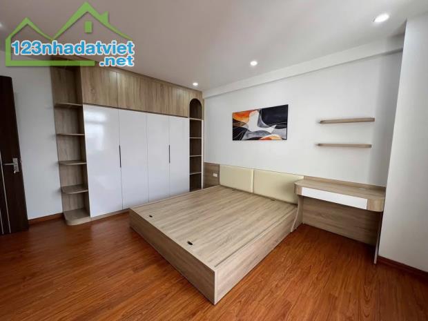 Bán căn hộ tòa cc tòa OCT2 ĐN2 Bắc Linh Đàm, nhà đẹp, full nt, view hồ, 80m, 3 ngủ, sddcc, - 4