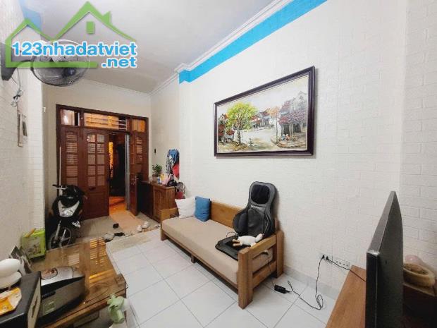 Nhà phố Nguyễn Văn Tuyết – Ngõ nông, rộng – Thông Tây Sơn – 46m2 – 4 tầng – 9.8 tỷ - 1