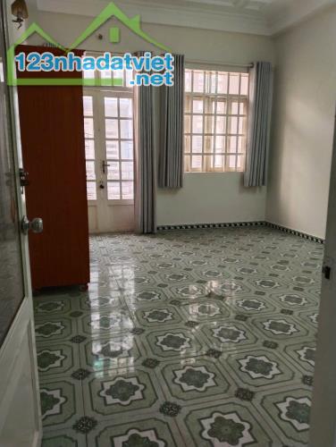 Bán nhà hẻm xe hơi 4,5m đường Bùi Quang Là, P.12, 4 x 16,5, 3 tầng giá 5.9 tỷ - 2
