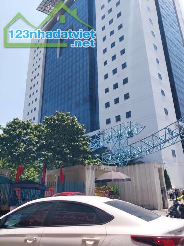 ĐỪNG DO DỰ - [MẶT PHỐ VỌNG - 38m 5 Tầng] Kinh Doanh Vỉa hè đá bóng, SĐCC. CHỈ 11.53 tỷ - 2