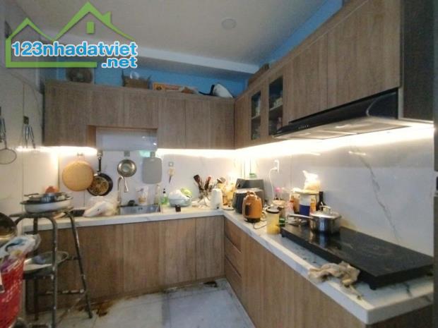 NHÀ ĐẸP 2 TẦNG Ở NGAY, TRƯớC NHÀ 3M, CHỦ MỚI XÂY KIÊN CỐ, NGANG 4.1M, 41M2, CHỈ 3.8 TỶ - 1