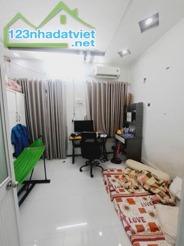 BÁN NHÀ GIÁP TÂN HOÀ ĐÔNG - BÌNH TÂN - 32M2 - 2PN 2WC - CHỈ 3.48 TỶ - 4