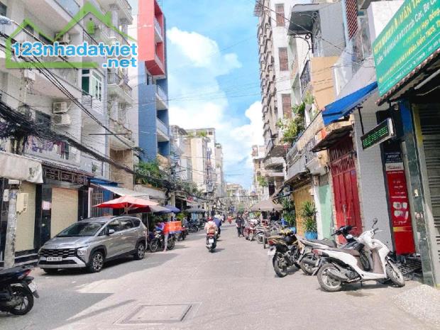 Chính chủ một đời bán nhà chia tài sản, nhà 1 xẹc đường 3/2, Phường 14, Quận 10 TP HCM.