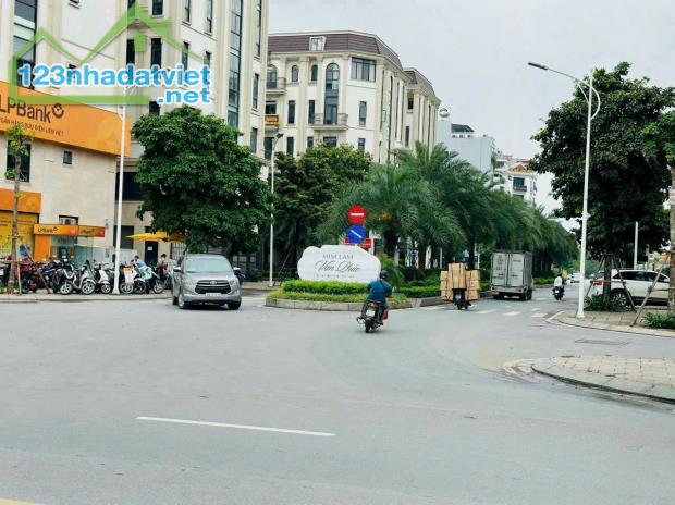 Hàng hiếm! Bán đất dịch vụ Vạn Phúc, phía sau shophouse Him Lam, 46m2, mt 4.6m giá đầu tư