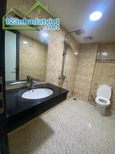 NGÕ 46 HÀO NAM - NHÀ 4 TẦNG KHUNG CỘT - Ở NGAY - GẦN GA CÁT LINH 6,3 TỶ - 2