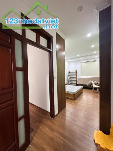 BÁN NHÀ MẶT PHỐ HUỲNH THÚC KHÁNG - TRUNG TÂM PHỐ CỔ HÀ ĐÔNG Diện tích: 35m² x 4 tầng - 1