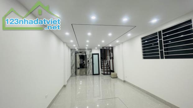 Bán nhà Thạch Bàn,Long Biên 7 tầng,45m,mt4m oto vào nhà nhỉnh 10 tỷ - 1