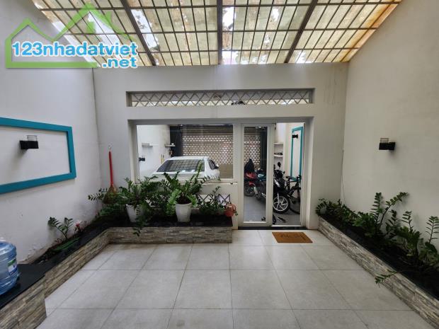 Bán nhà Mặt tiền Trung Chánh Hóc Môn, 5m x 33m, kinh doanh cực VIP, chỉ 10.1 tỷ.