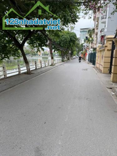 Nhà dân xây chắc chắn khuôn tiền nhỏ xinh xinh - 1