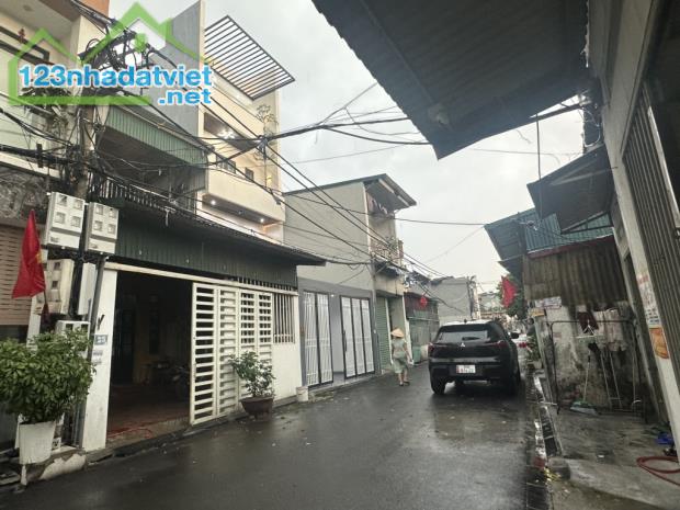 Bán nhà 4 tầng sáp mai võng la đông anh Hà nội