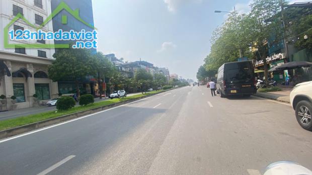 HƠN 8 TỶ, NHÀ MỚI KOONG PHỐ HỒNG TIẾN 40M, 6T, MT5M, THANG MÁY, 10M RA Ô TÔ TRÁNH. - 1