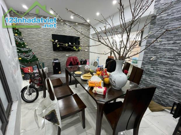 Đầu tư cho thuê phố Khâm Thiên, Đống Đa, 75m2, mặt tiền 5m, 2 THOÁNG, 10.5 tỷ - 3