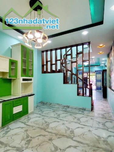 80M2 - 3 TẦNG - ĐƯỜNG 10M - HƯƠNG LỘ 2 BÌNH TÂN - SỔ HỒNG NỞ HẬU - CHỈ HƠN 5 TỶ TL - 1