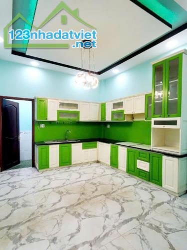 80M2 - 3 TẦNG - ĐƯỜNG 10M - HƯƠNG LỘ 2 BÌNH TÂN - SỔ HỒNG NỞ HẬU - CHỈ HƠN 5 TỶ TL - 3