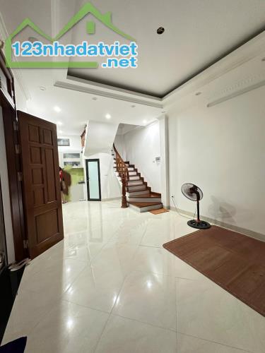 BÁN NHÀ NGÕ GỐC ĐỀ – MINH KHAI – HAI BÀ TRƯNG - CÁCH Ô TÔ TRÁNH VÀI MÉT | 30m² – 8.3 TỶ - 3