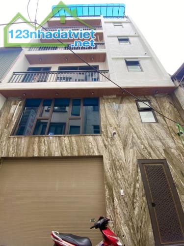 NHÀ ĐẸP MẶT TIỀN 8M - 36M2 X 7 TẦNG THANG MÁY - Ô TÔ ĐỖ CỬA - 12,6 TỶ