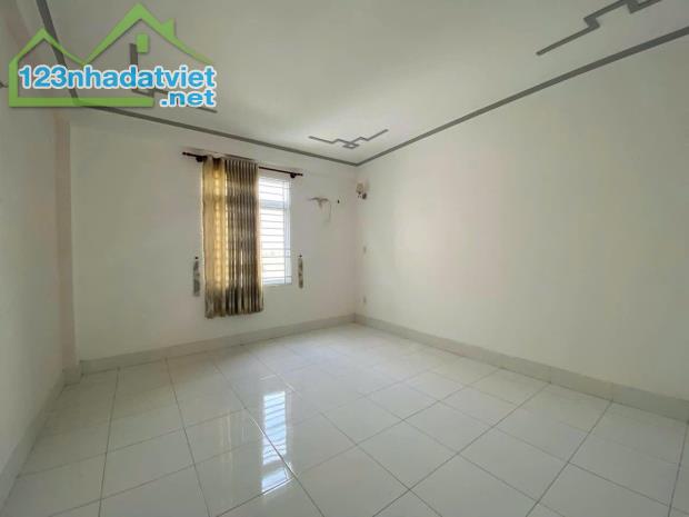 BÁN NHÀ TRỆT 2 LẦU MẶT TIỀN ĐƯỜNG B4 - KDC HƯNG PHÚ 1, PHƯỜNG HƯNG PHÚ, QUẬN CÁI RĂNG - 4