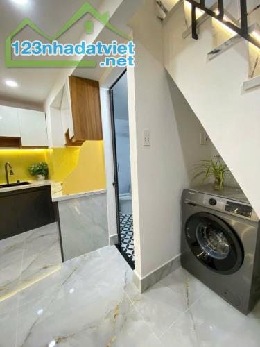 Bán nhà hẻm Gò Vấp Đường sô 59,gần công viên, giá siêu phẩm ! - 4