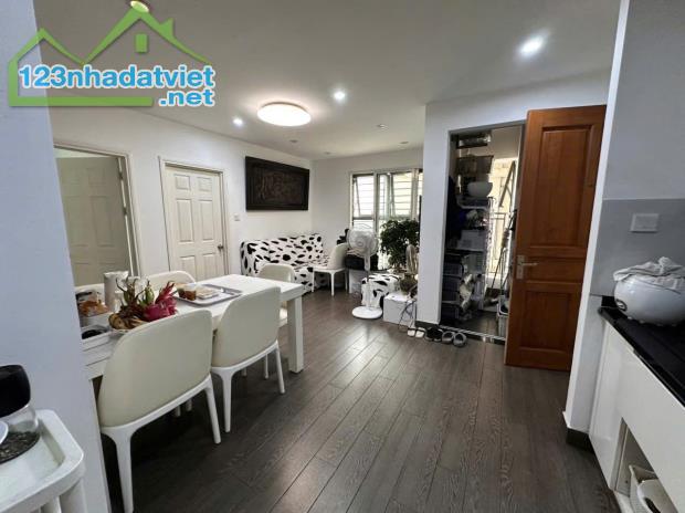 Bán căn hộ CT7H, J, K Dương Nội rộng 55m, 2PN, 2WC, nhà đẹp ở ngay, bán nhanh 3 tỷ