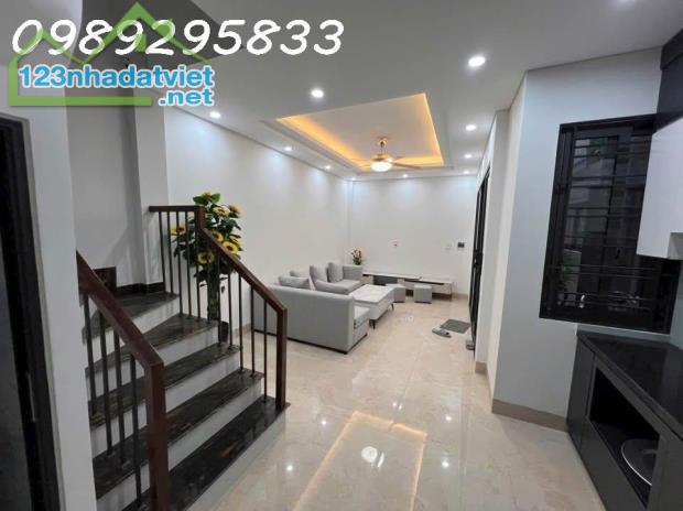 LÔ GÓC ĐẸP – GIÁ TỐT NHẤT PHÚC LỢI – CHỈ 30M RA Ô TÔ TRÁNH – DÂN TRÍ CAO – ĐẦU TƯ HAY Ở - 1