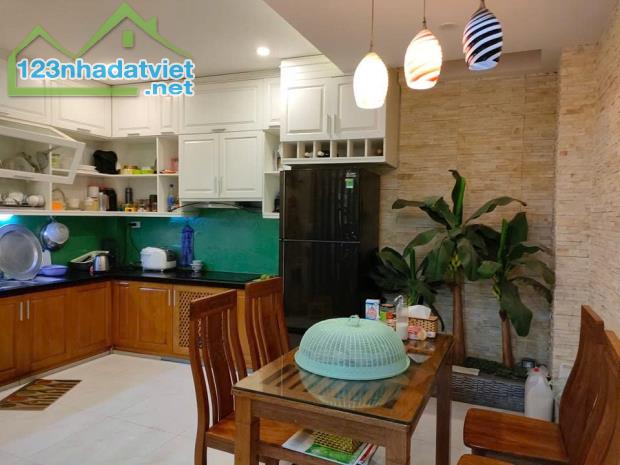 Bán nhà phố Quang Trung – Hà Đông 32 m2 5 tầng gần ô tô còn rất mới sẵn sàng ở ngay