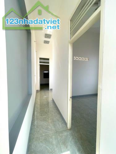 Nhà hẻm Đường Nhựa Ô TÔ cấp 1 Hùng Vương giữa khu dân cư đông đúc... - 3