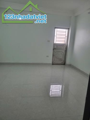 Bán nhà 5 tầng về ở luôn phố Lâm Tường - 5