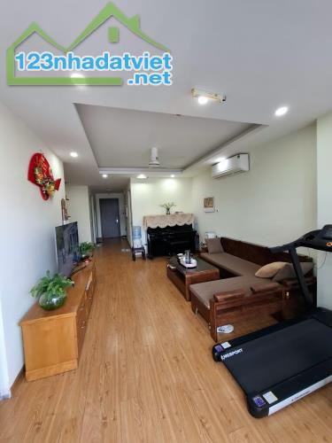 HOT Chính Chủ Bán Căn Hộ Chung Cư CT15 GreenPark, KĐT Việt Hưng, P Giang Biên, Long Biên,