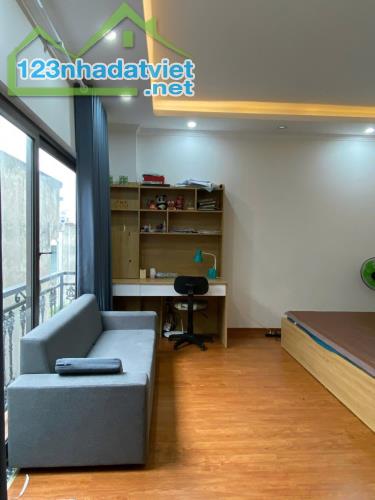 NHÀ ĐẸP THẠCH BÀN – 6 TẦNG Ở LUÔN – CÁCH 1 NHÀ RA Ô TÔ – 6,25 TỶ - 4