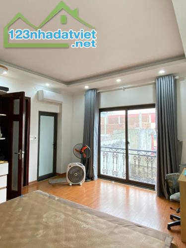NHÀ ĐẸP THẠCH BÀN – 6 TẦNG Ở LUÔN – CÁCH 1 NHÀ RA Ô TÔ – 6,25 TỶ - 5