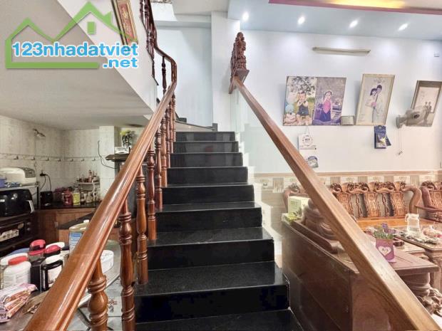 MẶT TIỀN KINH DOANH - GIÁP NGUYỄN OANH & NG.V.LƯỢNG - ĐG 6M THÔNG - 60M² - 3 TẦNG - 3