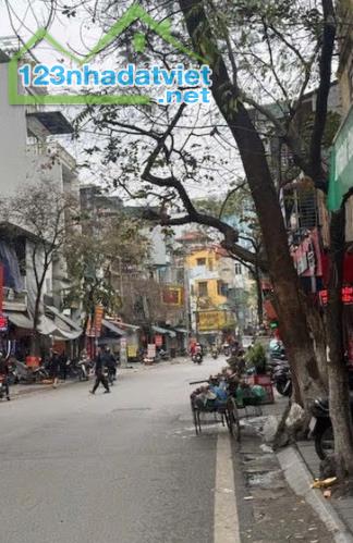 Bán nhà C4 Mặt Phố Trương Định – 374m² – MT 8.4m – 100 Tỷ- QH ít-Vỉa hè