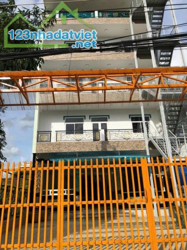 Chính Chủ Bán Nhanh KHÁCH SẠN Vị Trí Đẹp Mặt tiền Đường TP Tân An, Long An