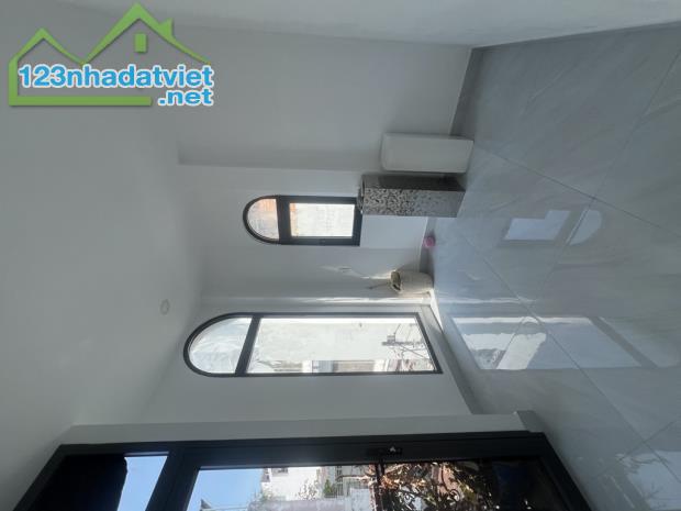 Nhà đẹp QUẬN 10 30m2 3 ngủ HẺM XE HƠI, KINH DOANH TỐT, giá 5.999 tỷ - 3