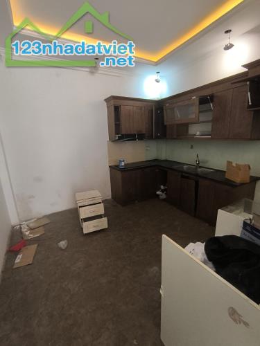 THANH AM – 5 NGỦ, 5 TẦNG MỚI TINH – NGÕ NÔNG GẦN Ô TÔ – CHỈ 5,7 TỶ - 1