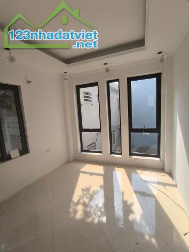 THANH AM – 5 NGỦ, 5 TẦNG MỚI TINH – NGÕ NÔNG GẦN Ô TÔ – CHỈ 5,7 TỶ - 2