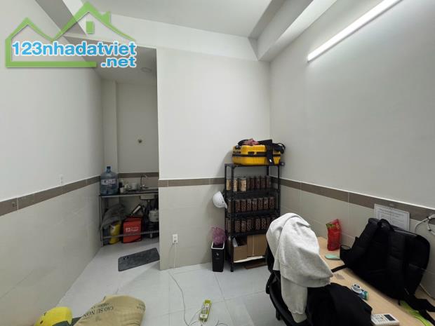 Căn hộ dịch vụ ngay chợ Rạch Ông 6 tầng Mới keng 140m2 chỉ 9 tỷ 8 - 2