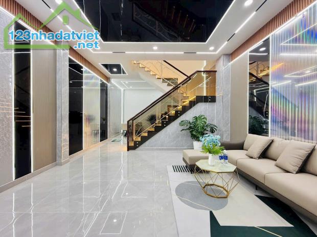 Bán nhà hẻm 5m 1 sẹc sát mặt tiền đường Phan Huy Ích, P.12, 5 x 11, 3 lầu giá 5.9 tỷ tl - 1