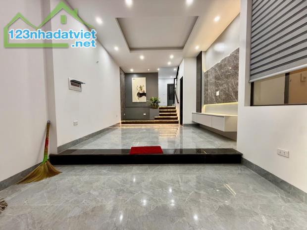 Bán nhà 5 tầng Lô góc 2 mặt thoáng Mỗ Lao quận Hà Đông, ô tô tránh, kdvp, giá 12.3 tỷ