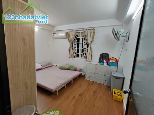 Nhà đẹp 3 tầng đường 3 Tháng Hai Quận 10, 4x12m chỉ 7.9 tỷ - 2