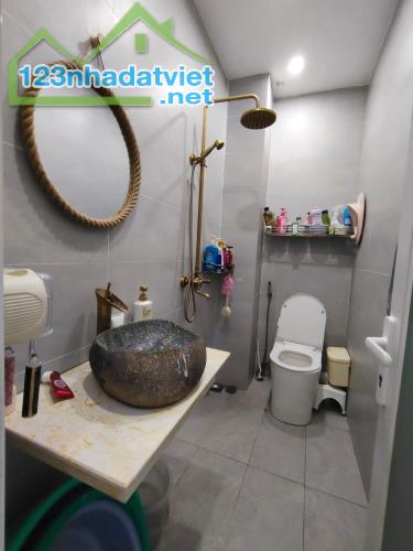Nhà đẹp 3 tầng đường 3 Tháng Hai Quận 10, 4x12m chỉ 7.9 tỷ - 4