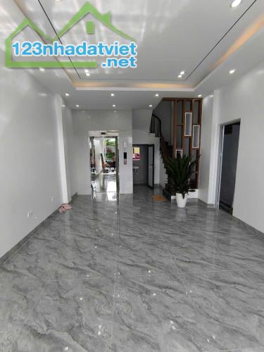 TUYỆT PHẨM KHU PHÂN LÔ QUÂN ĐỘI 918, 45M, 7T, MT4.5M, LÔ GÓC, THANG MÁY, SÁT SÂN GOLF. - 2