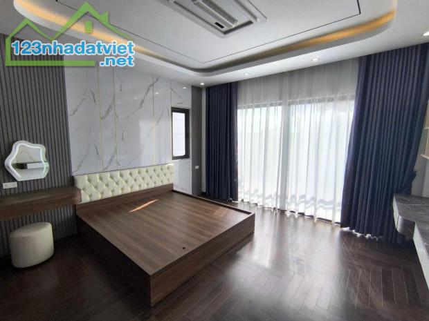 TUYỆT PHẨM NHÀ MỚI PHỐ CỔ LINH 45M, 7T, MT4.5M, LÔ GÓC, THANG MÁY, SÁT SÂN GOLF LONG BIÊN.