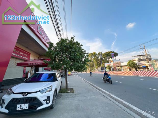 GẤP BÁN, BIỆT THỰ Ở + CHO THUÊ, DT 1000M²(NGANG 21M), DÒNG TIỀN HƠN 1 TỶ/NĂM - 3