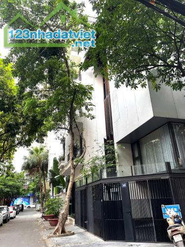 Bán nhà VIP Hoàng Ngân, vỉa hè, ô tô tránh, ở kết hợp KD, 2 mặt thoáng, chỉ 70 tỷ - 1